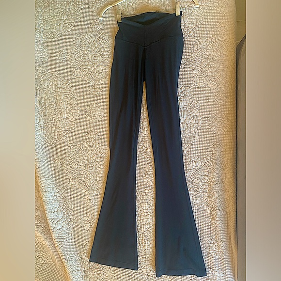 lululemon Align V-Waist Mini-Flare Pant - Picture 2 of 8